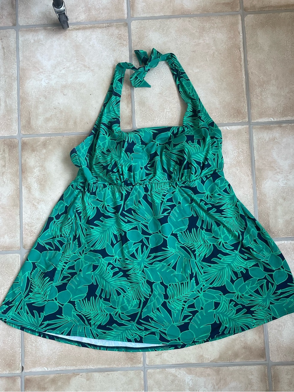 Lands End plus green leafy tropical print halter neck swim dress Size XL
